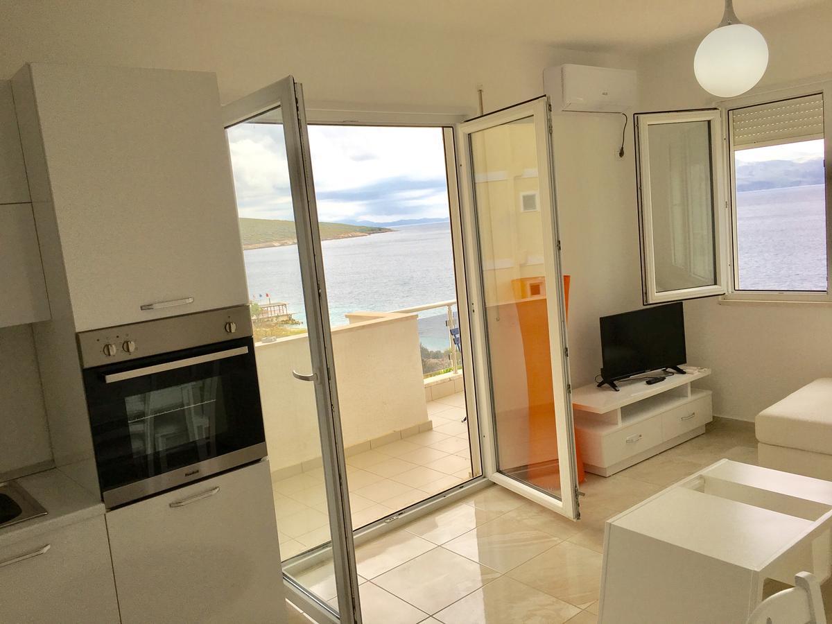 White Residence Apartament Sarande Exterior photo