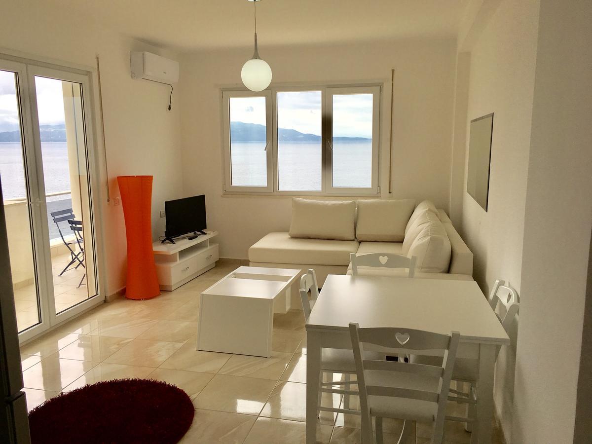 White Residence Apartament Sarande Exterior photo