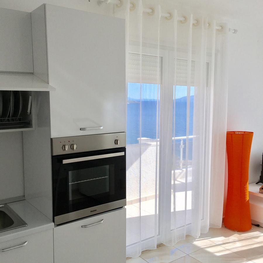 White Residence Apartament Sarande Exterior photo